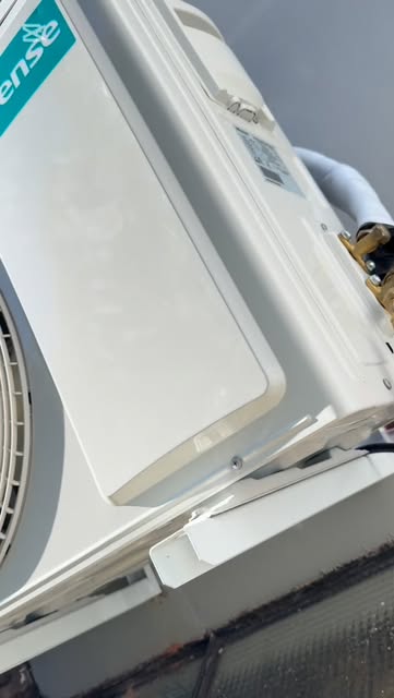 Revisión de una unidad interior de aire acondicionado